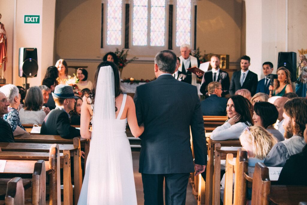 arrivo in chiesa della sposa 