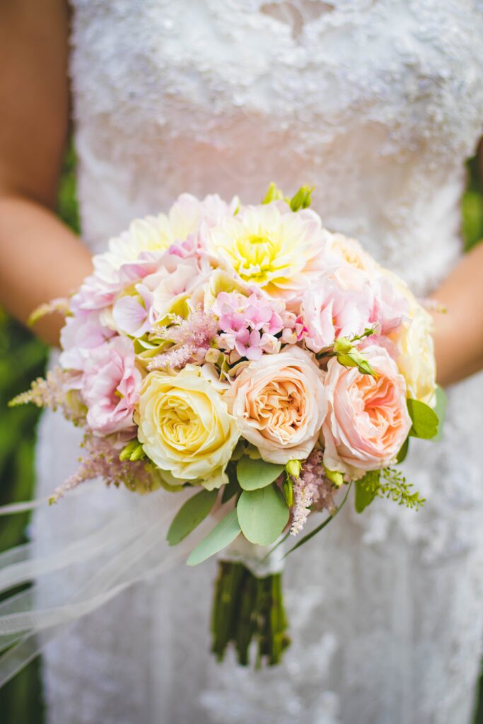 bouquet da sposa compatto 